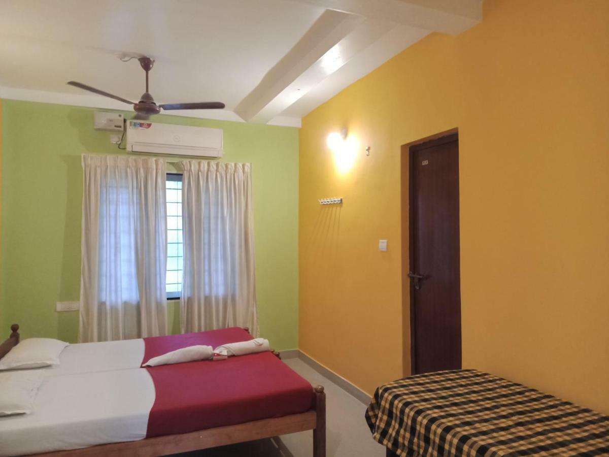 Frangipani Holiday Home Fort Kochi Bagian luar foto